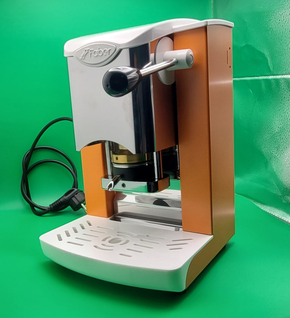 Faber Slot Plast Kaffeemaschine aus robustem Kunststoff – ideal für Espresso-Liebhaber

